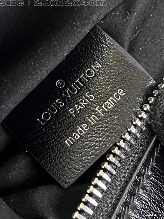 WIS Vuitton Slim Trunk-23*12*4CM Louis 0116